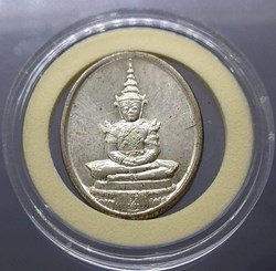 1982 - The Emerald Buddha - Silver Medal, In Summer season, (there is royal faith on the back)