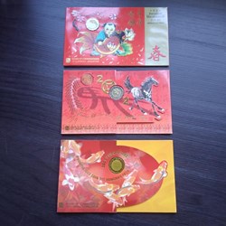 2015 - Singapore Uncirculated Coin Set in Card Pack ( include $5 Coin -Vanda Miss Joaquim)