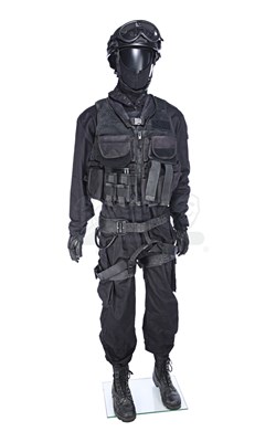 Stratton (2017) - Costume SBS de Stratton