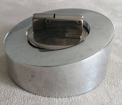 Briquet 13 Table