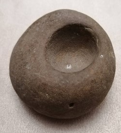 Pierre "bizarre" ou artefact