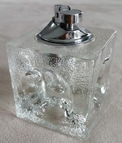 Briquet 15 Table