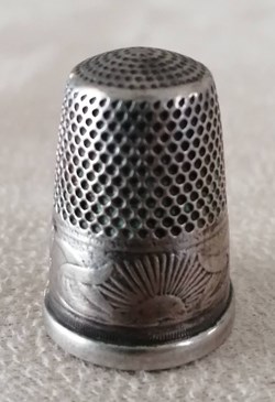 Dés à coudre 8
