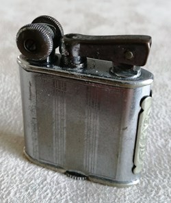 Briquet 60