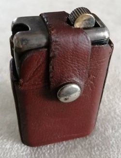 Briquet 37