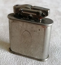 Briquet 61