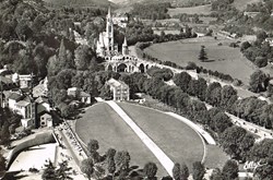 France-Hautes Pyrénées-Lourdes-Basilique