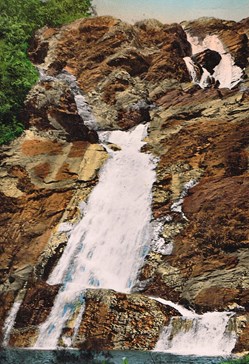 France-Nouvelle Calédonie-La Cascade