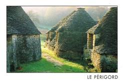 France-Le Périgord-Les cabanes du Breuil