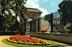France-Nièvre-Nevers-Porte de Paris