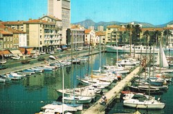 France-Var-Seyne sur Mer-Bateaux à quai