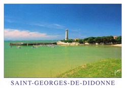 France-Charente-Maritime-Saint-Georges-de-Didonne-le port-le phare
