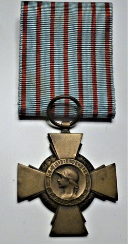 France-Croix du combattant
