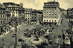 Italie-Rome-Place Barberini