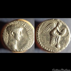 Neron hémidrachme Victoire Césarée