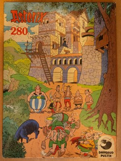 Dargaud - 280 Pièces - Le village corse