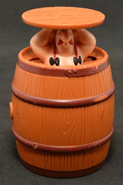 Mc Donald's - 2012 - Happy Meal - Obélix dans son tonneau