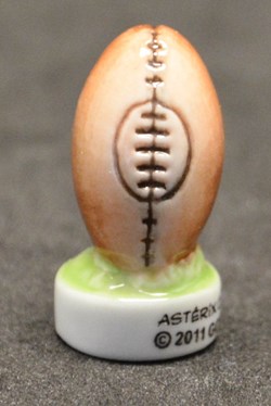 2011 - Série "Astérix chez les bretons" - Ballon de rugby