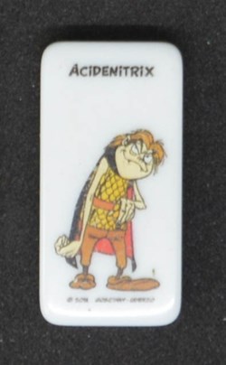 32 - Acidenitrix