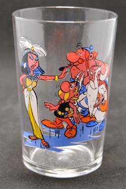 Série 005 - 1968 - Dargaud - Astérix et Cléopâtre