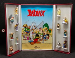 2000 - Série "Les aventures d'Astérix (mat)" * Coffret avec hors-série