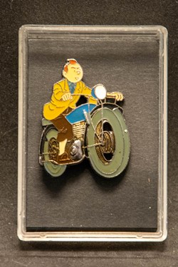 Corner - 078 - Tintin à moto
