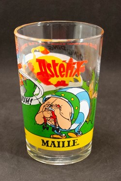 Série 018 - 1990 - Maille - n°10 - Le nouveau jouet du fils d'Astérix