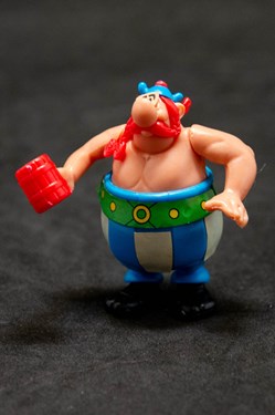 Série 01 - Astérix et Obélix - 1990 - 06 - Obélix avec chope