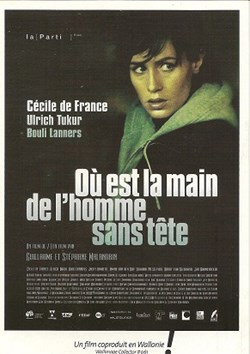 Où est la main de l'homme sans tête