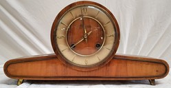 Horloge 104