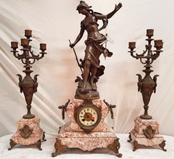 Horloge 81