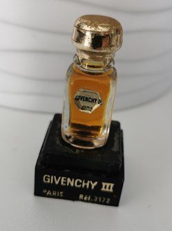 Givenchy- Givenchy III-P 2cm3