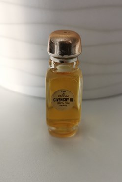 Givenchy- Givenchy III-edp 4 ml