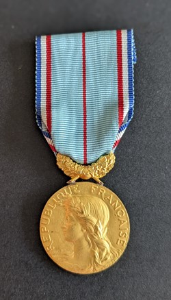 Médaille de l'association le Grand Prix Humanitaire de France et des Colonies