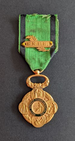 SNEB - Médaille de la Société nationale d'encouragement au bien