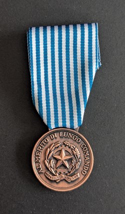 MIL : Médaille du mérite militaire de long commandement