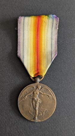 G1 - Médaille de la Victoire 1914-1918