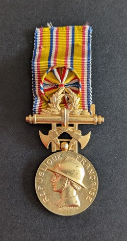 Médaille d'honneur des sapeurs-pompiers pour services exceptionnels