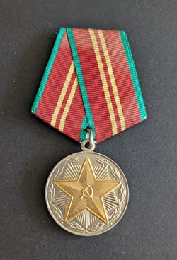 Médaille pour services impeccables de 2ème classe