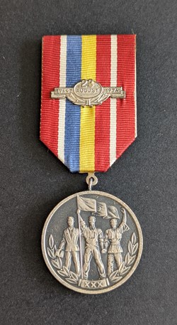 G2 - Médaille des 30 ans de la libération de la Roumanie de la domination nazie