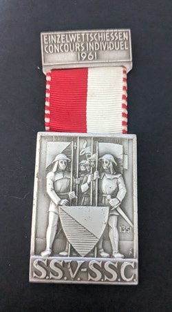 B- Médaille du prix de tir du concours individuel 1961