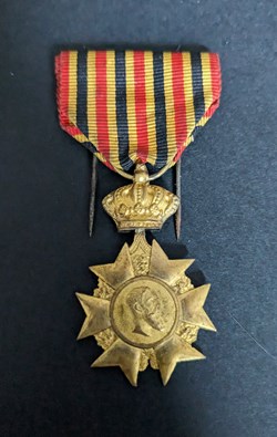 Collection Famille Verly, Partie III : Décorations et médailles