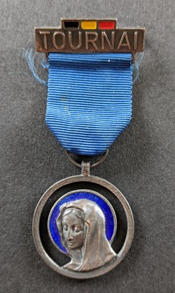 REL - Médaille du pèlerinage du diocèse de Tournai à Lourdes