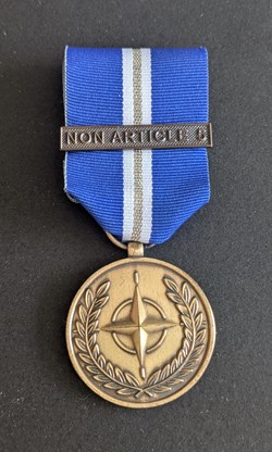 Médaille pour les opérations dans les Balkans - NON ARTICLE 5