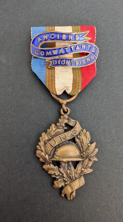 Médaille de l'Union Nationale des Combattant (avec agrafe)