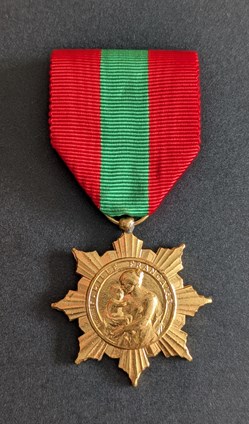 Médaille de la Famille Française (modèle 1)