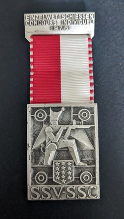 B- Médaille du prix de tir du concours individuel 1978