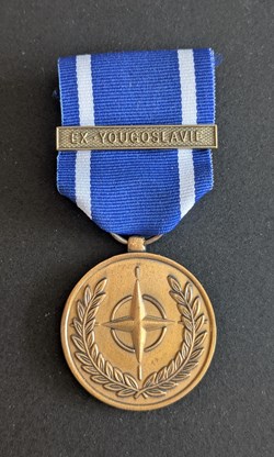 Médaille pour les opérations en Yougoslavie - EX-YOUGOSLAVIE
