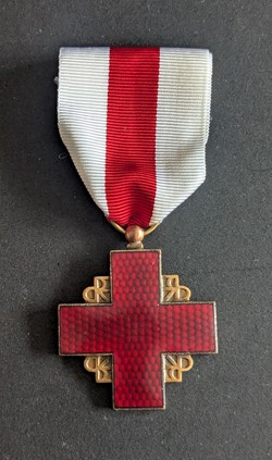 Croix de récompense de la Croix Rouge Française