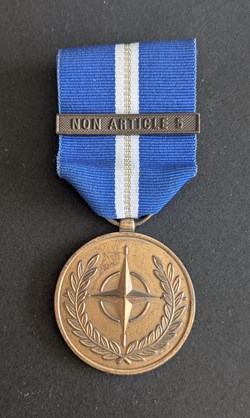 Médaille pour les opérations dans les Balkans - NON ARTICLE 5